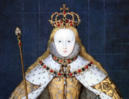 Elizabeth_I_in_coronation_robes.jpg